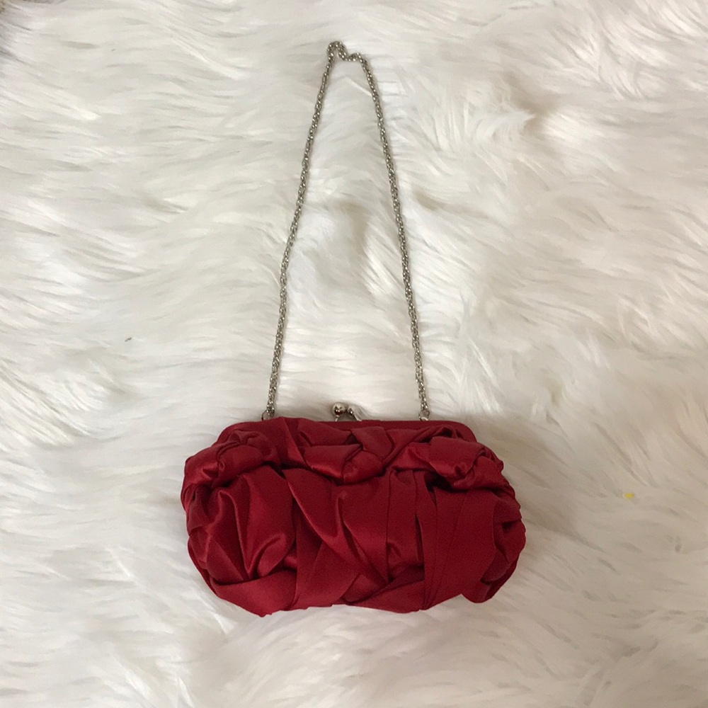 White House black market  Red purse 👛
